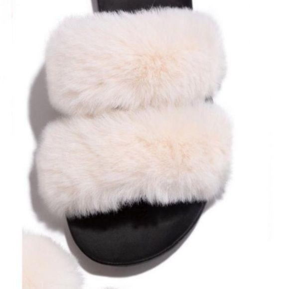 Faux Fur Double Band Slides in White - Picture 4 of 4